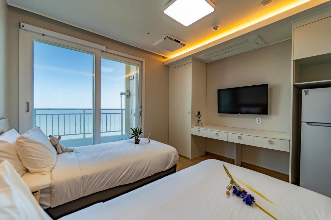 Gangneung Pineart Label Hotel Exterior photo
